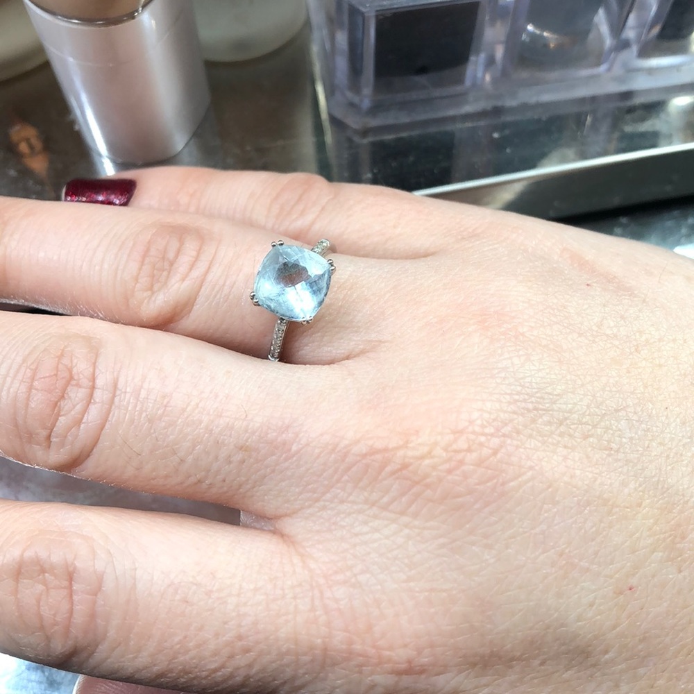 Woman’s ring, aquamarine, 14k
